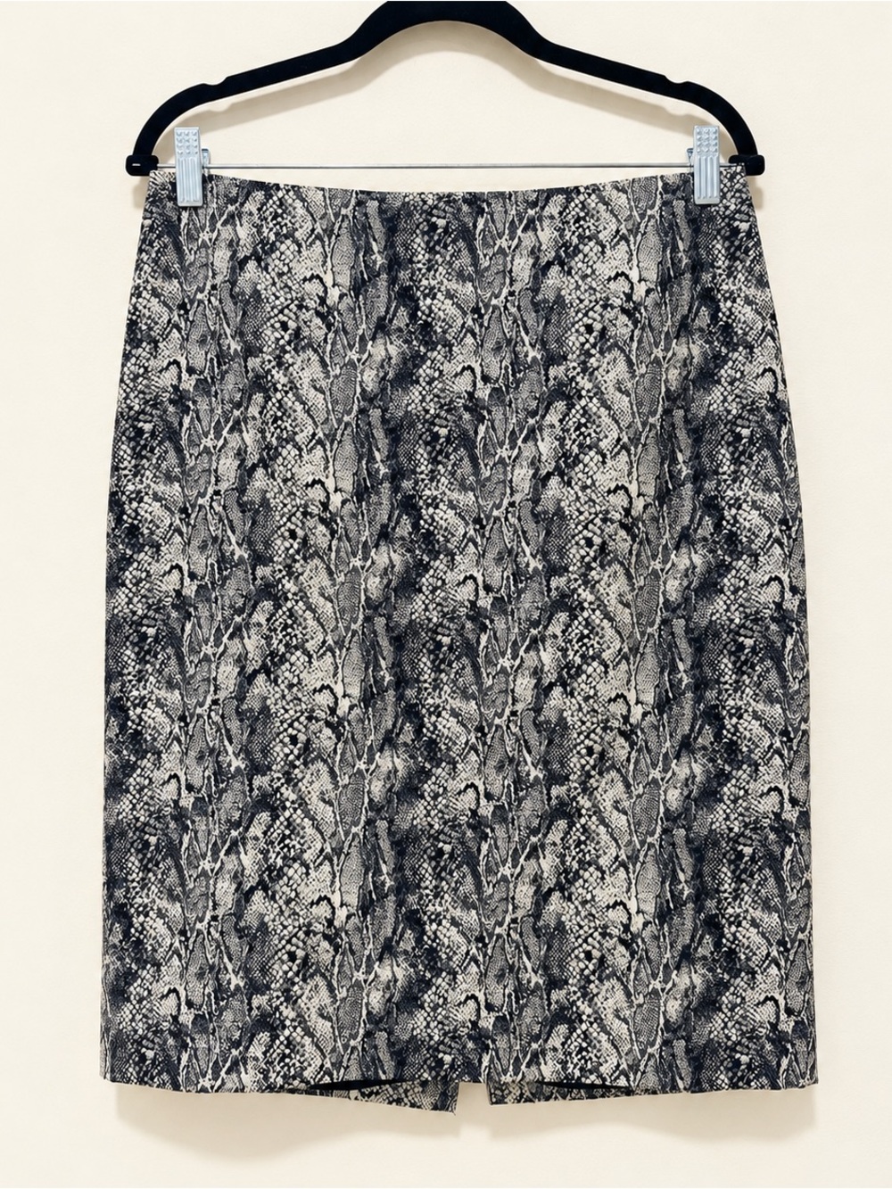 Talbots Snakeskin Print Cotton Blend Pencil Skirt Size 8 Black White Navy